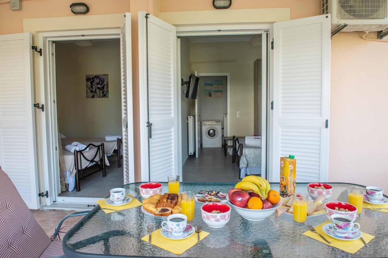 Lollas Apartments Acharavi  Luaran gambar